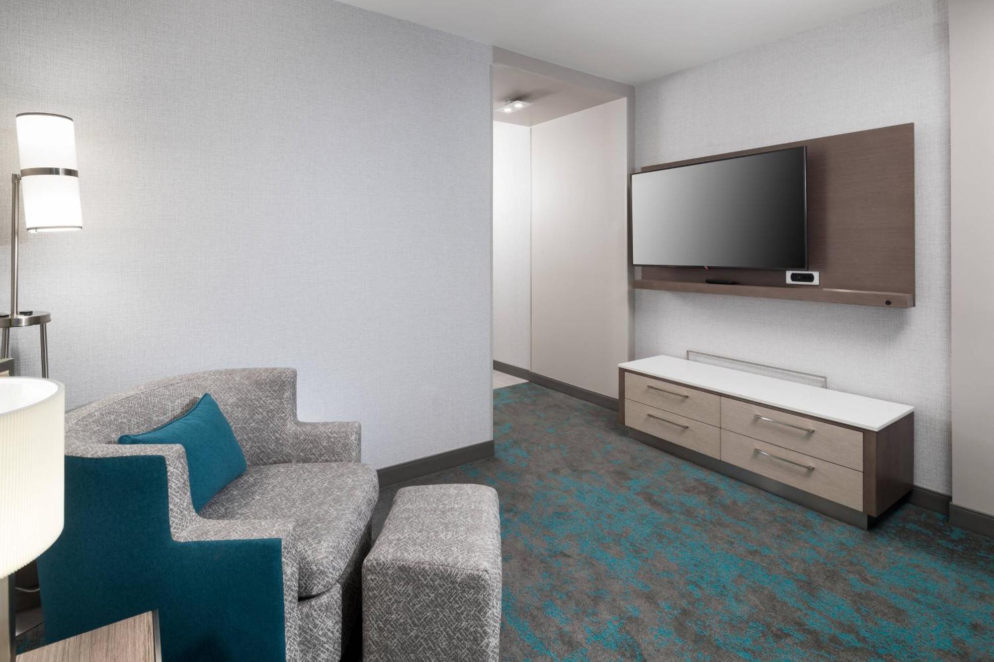 Courtyard By Marriott Houston Heights/I-10 Hotel Buitenkant foto